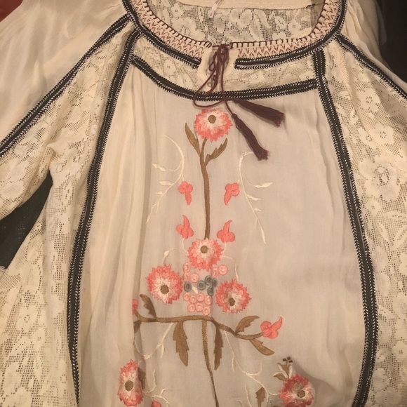 Free people embroidered Boho top/tunic. - Picture 7 of 7